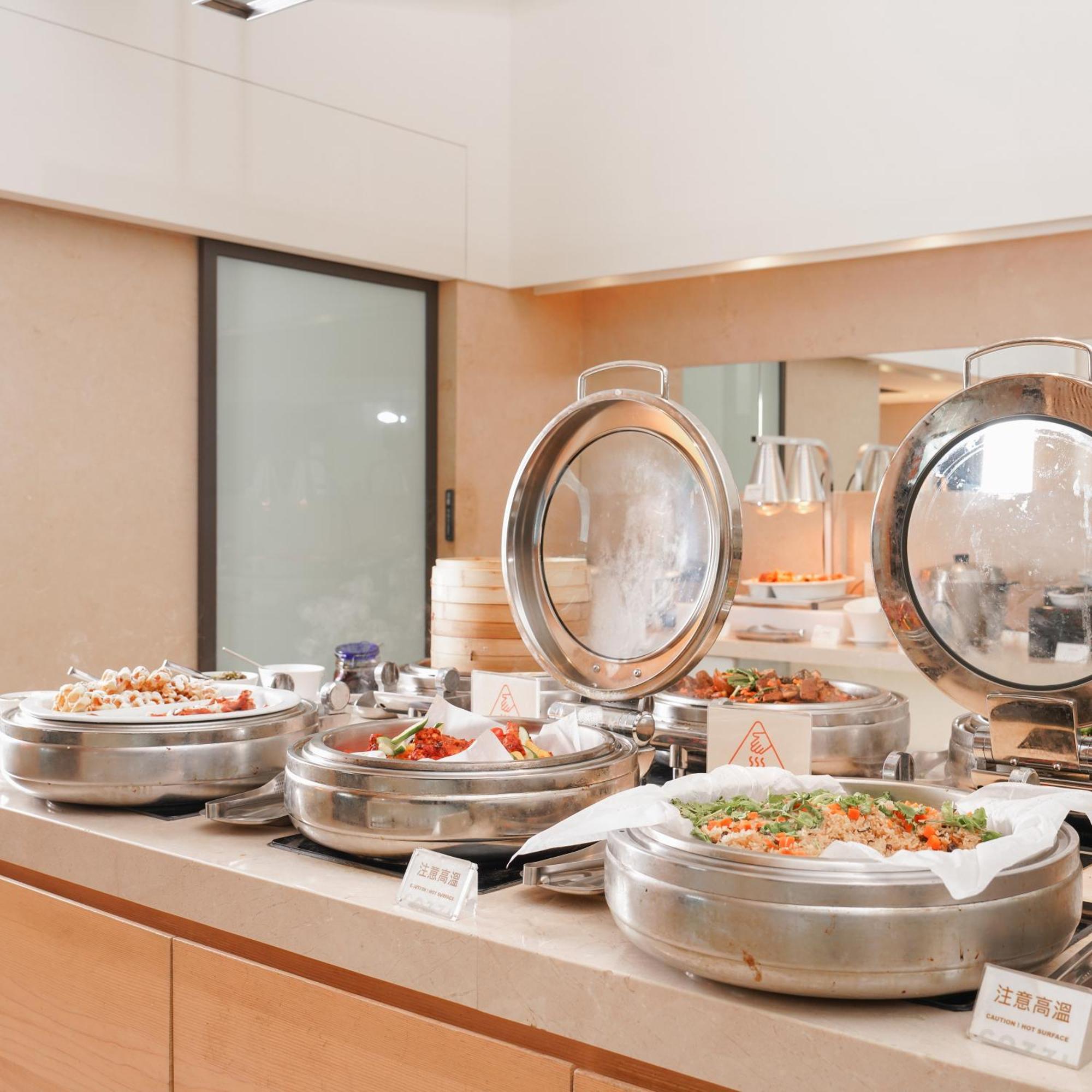 Hotel Cozzi Zhongshan Kaohsiung Zewnętrze zdjęcie