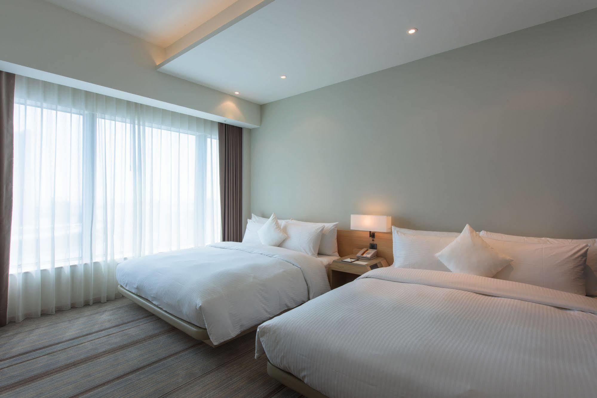 Hotel Cozzi Zhongshan Kaohsiung Zewnętrze zdjęcie