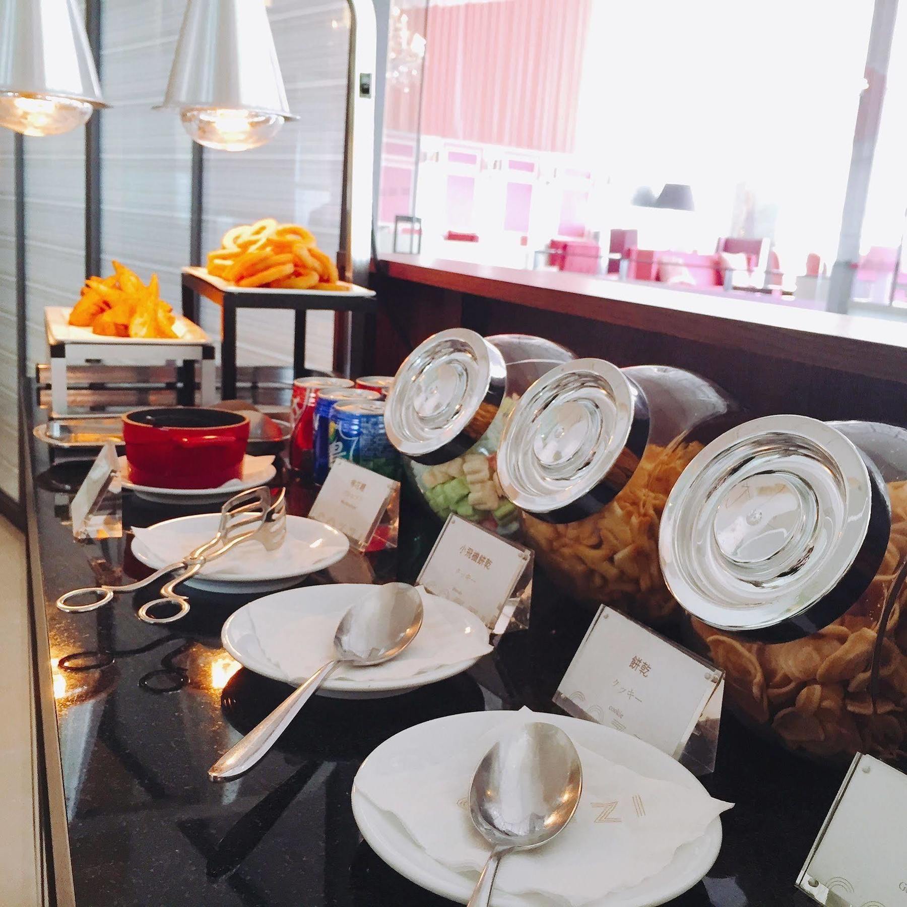 Hotel Cozzi Zhongshan Kaohsiung Zewnętrze zdjęcie