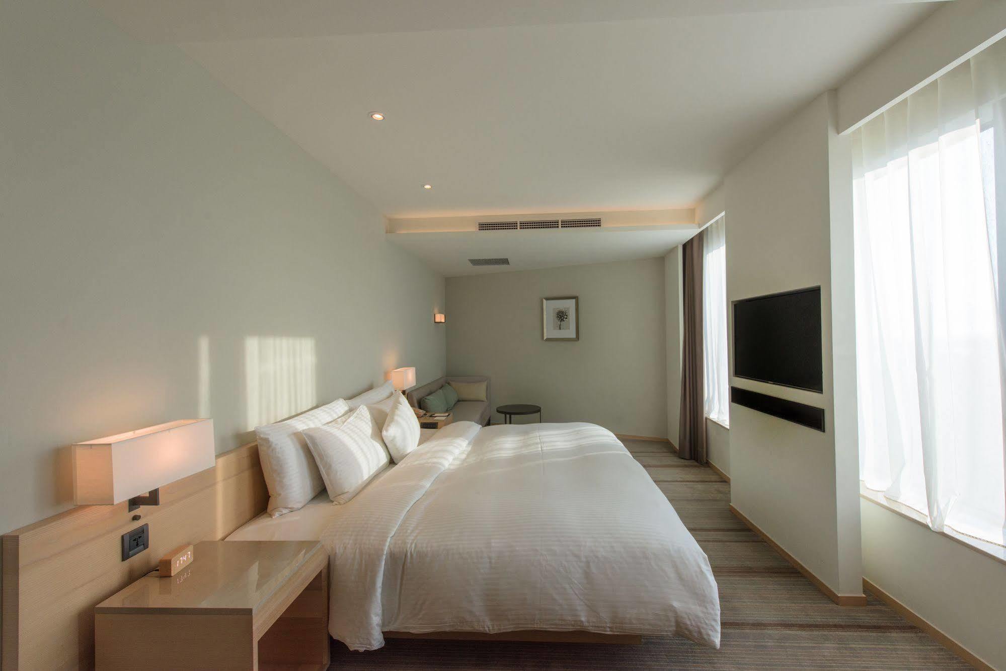 Hotel Cozzi Zhongshan Kaohsiung Zewnętrze zdjęcie