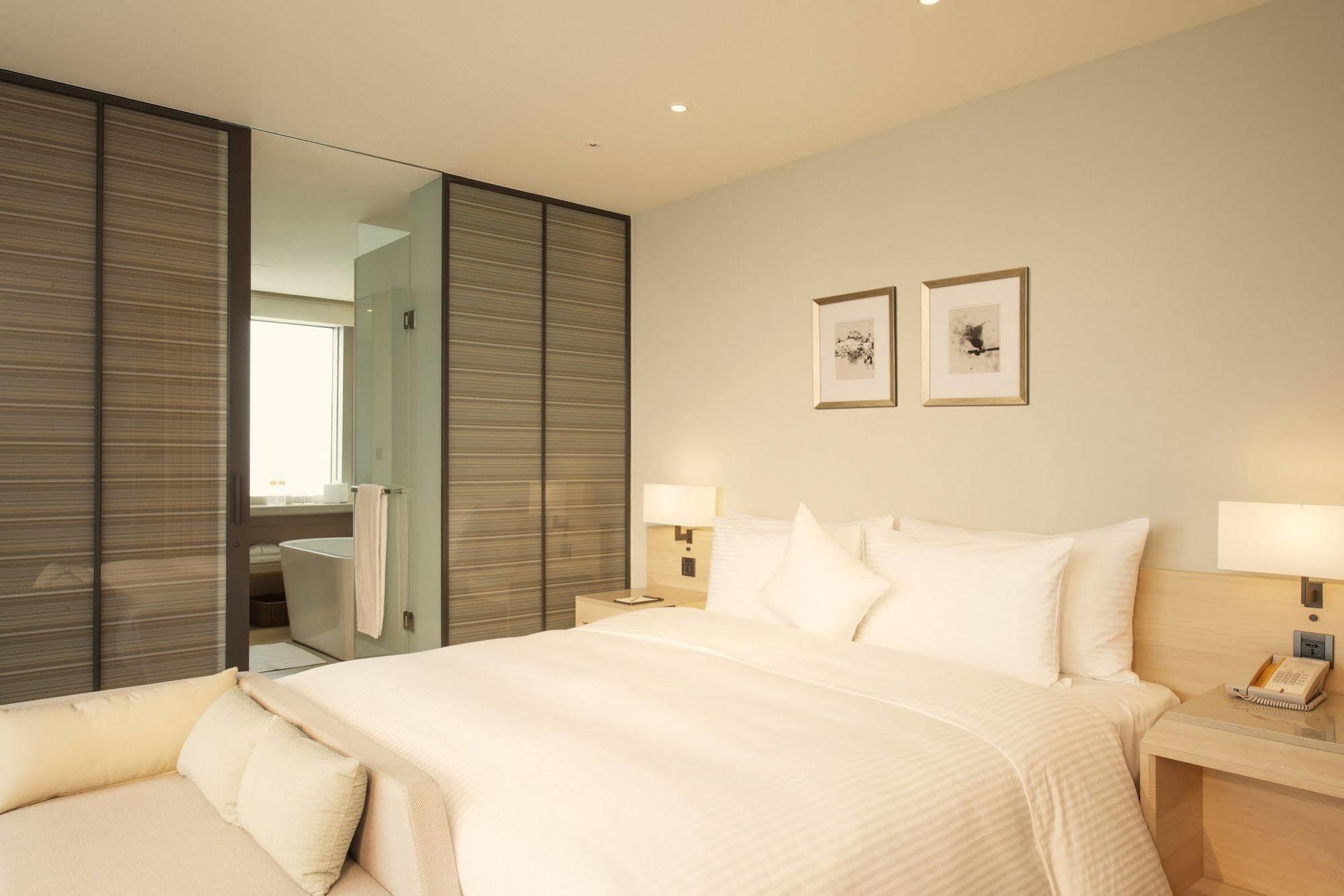 Hotel Cozzi Zhongshan Kaohsiung Zewnętrze zdjęcie